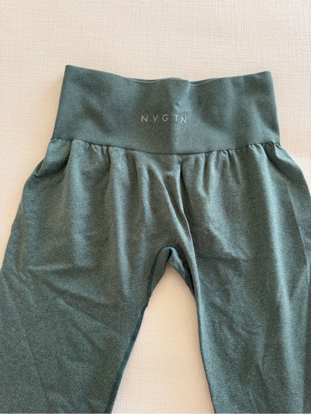 NVGTN High-Waist Leggings in Heathered Green